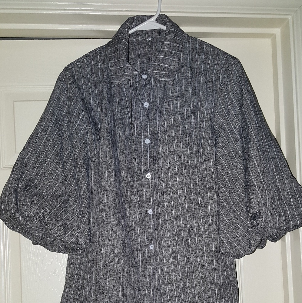 Beautiful Pinstripe Blouse With Tie.